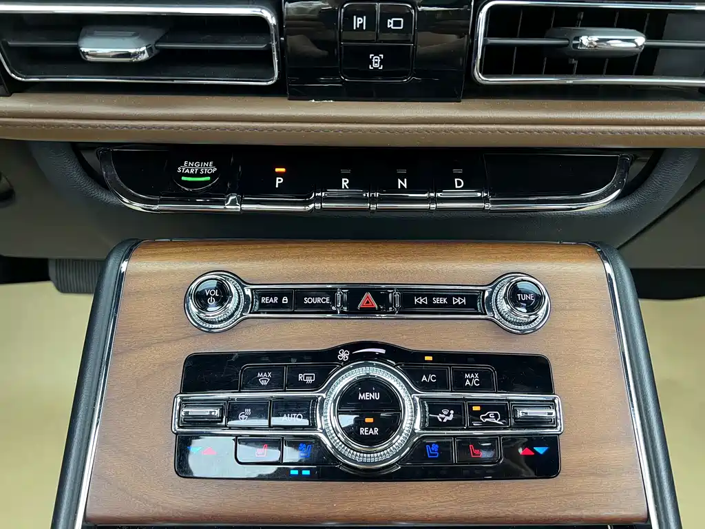 Lincoln Aviator — фотографии объявления, Фото 28