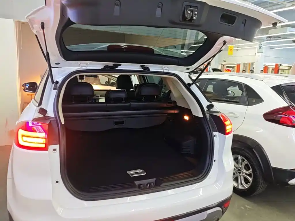 Geely Boyue — миниатюра 19