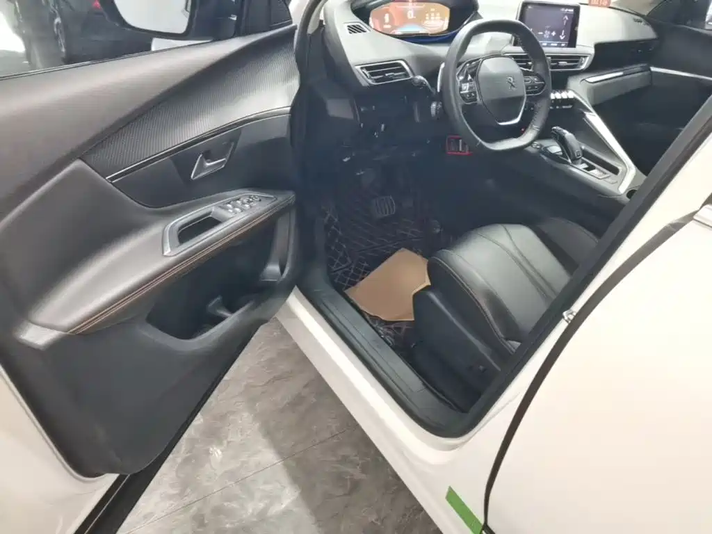 Peugeot 4008 — миниатюра 16