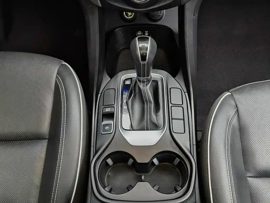 Hyundai Santa Fe — миниатюра 13