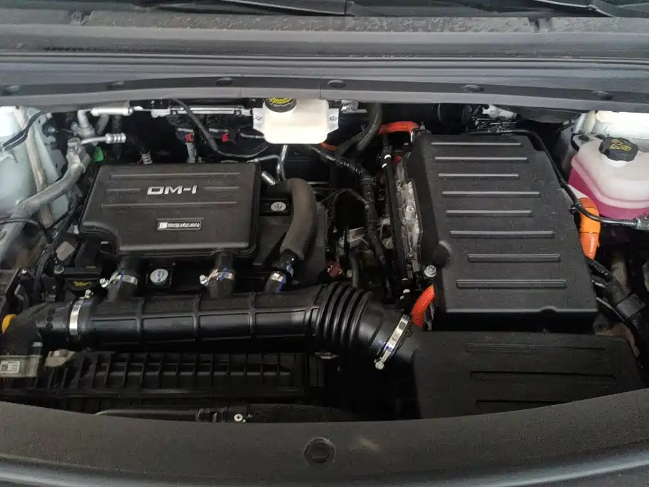BYD L DM-i — миниатюра 10