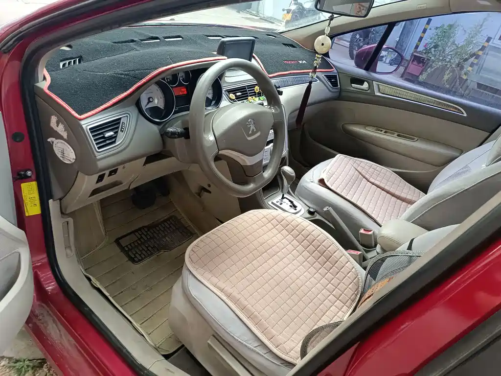 Peugeot 308 — миниатюра 7