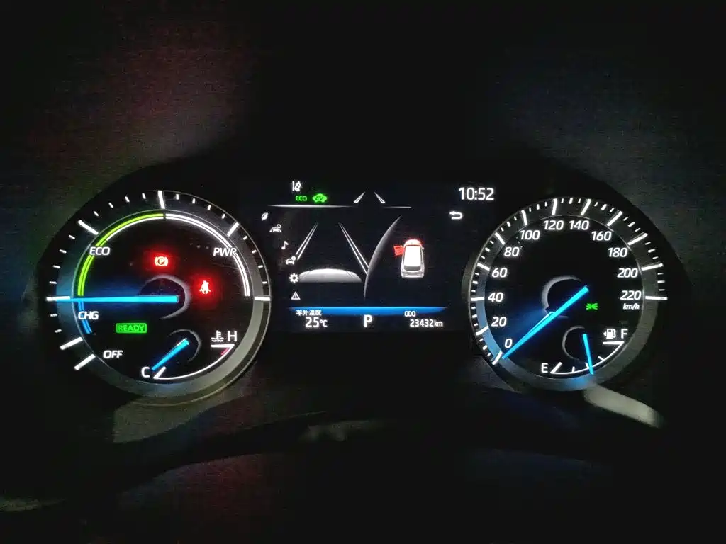 Toyota Highlander 2023 2.5L Luxury 7 мест