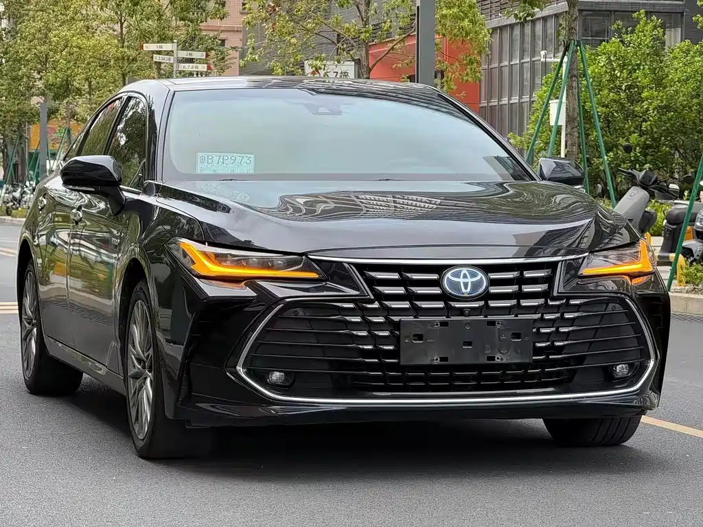 Toyota Avalon — миниатюра 3