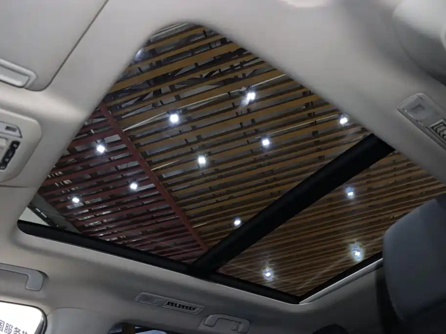 Toyota Highlander — миниатюра 16
