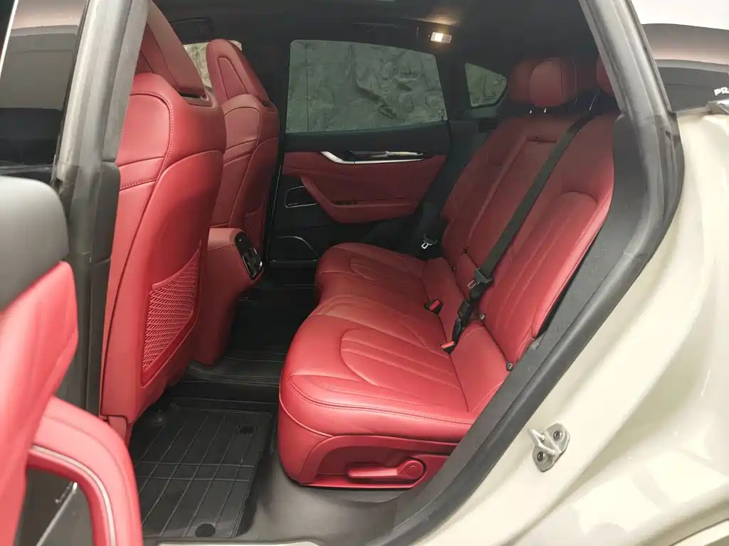 Maserati Levante — миниатюра 9