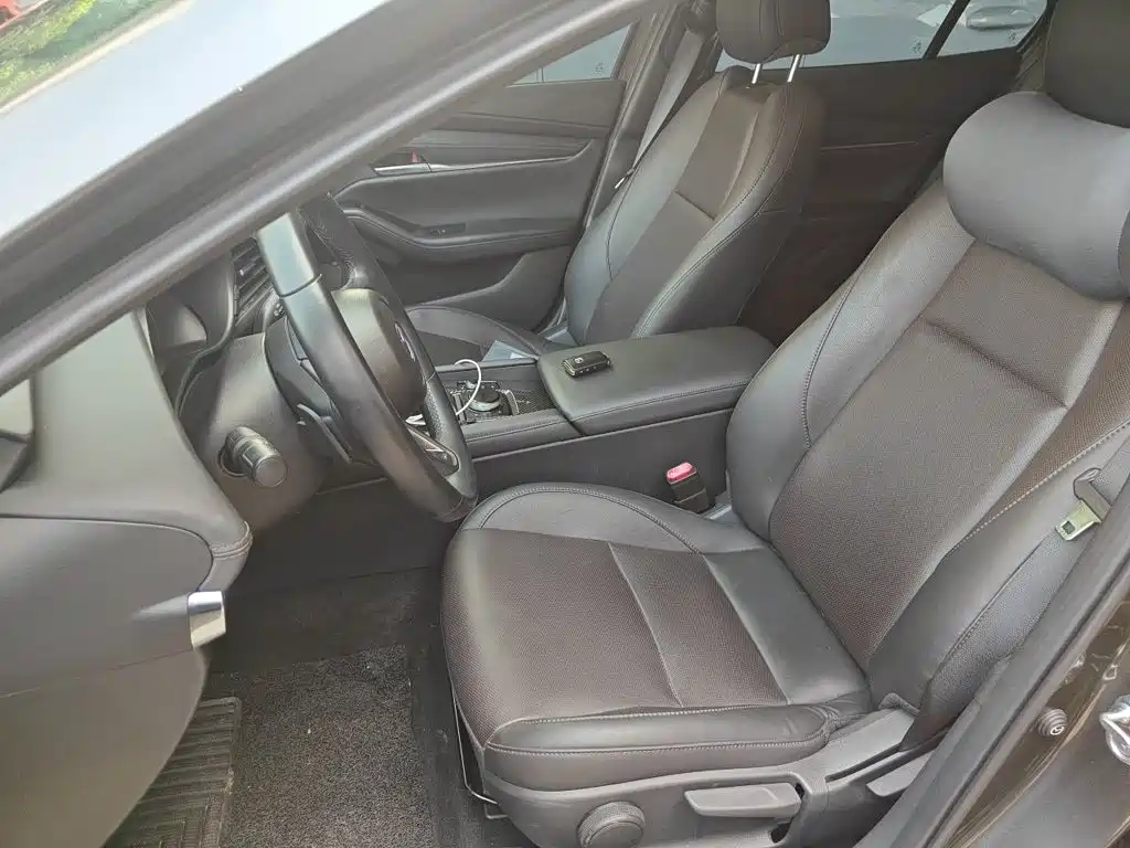 Mazda 3 Axela — миниатюра 8