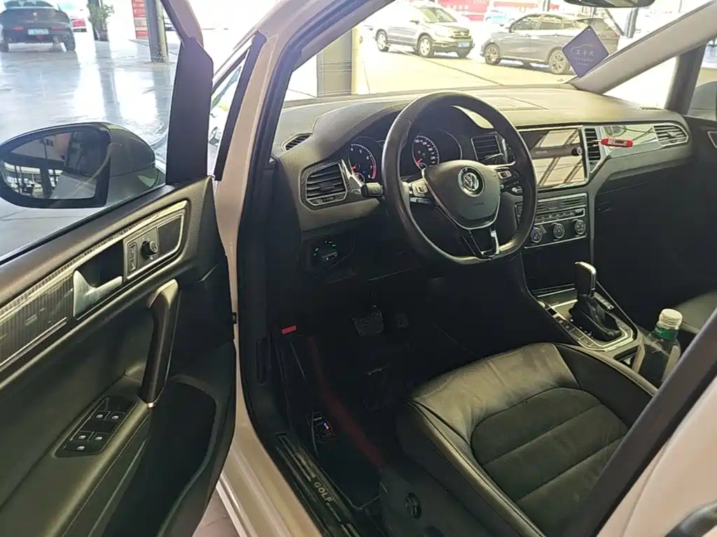Volkswagen Golf Sportsvan — миниатюра 16