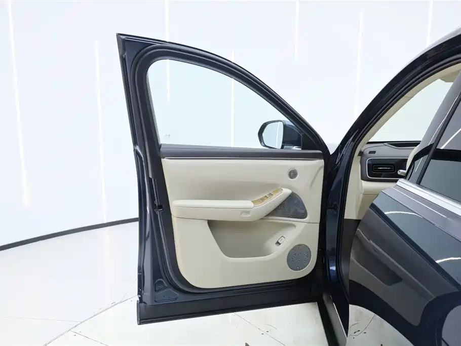 AITO ASK THE WORLD M7