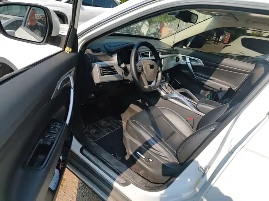 Geely Boyue — миниатюра 16