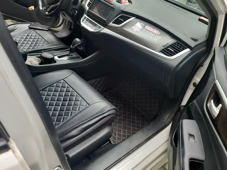 Honda Jade 2013 1.8L AT Comfort 5 мест