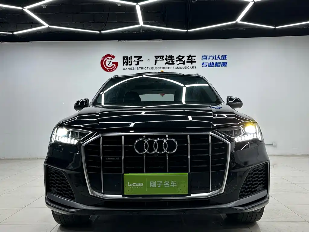 Audi Q7 2020 55 TFSI quattro S line Sport