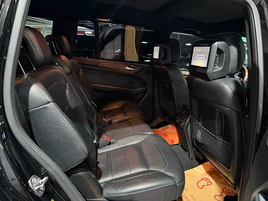 Mercedes-Benz GLS — миниатюра 21