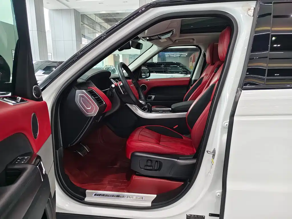 Land Rover Range Rover Sport 2020 3.0 L6 HSE DYNAMIC