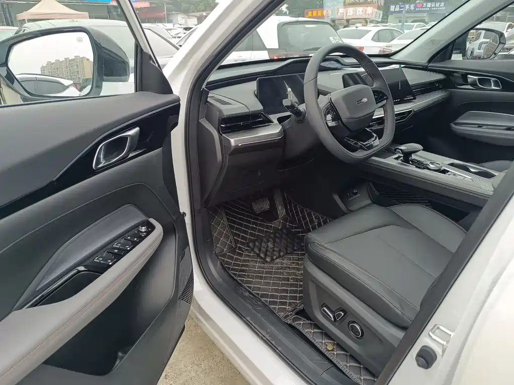 CHANGAN CHANGAN AUCHAN Z6