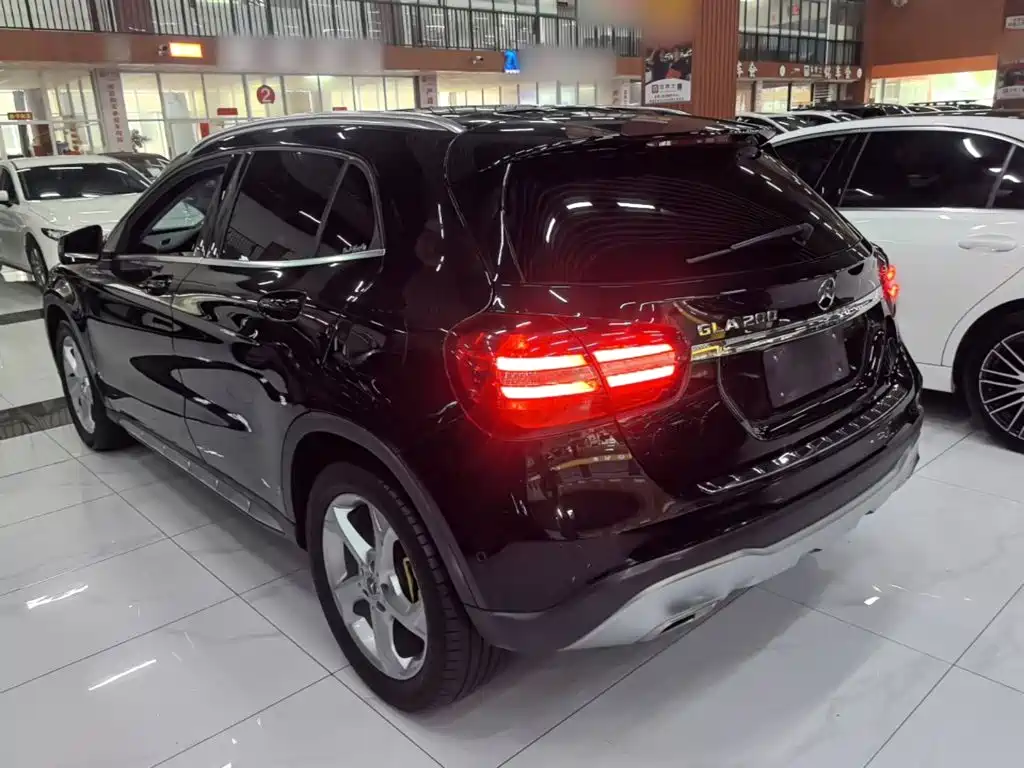 Mercedes-Benz GLA — миниатюра 5