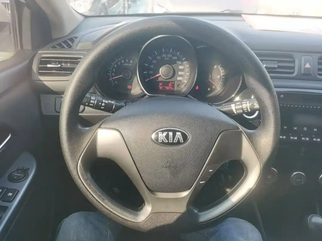 Kia K2 — миниатюра 11
