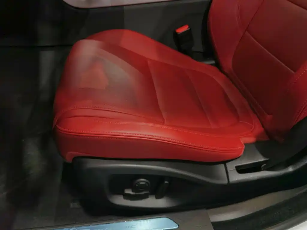 Jaguar XEL — миниатюра 20