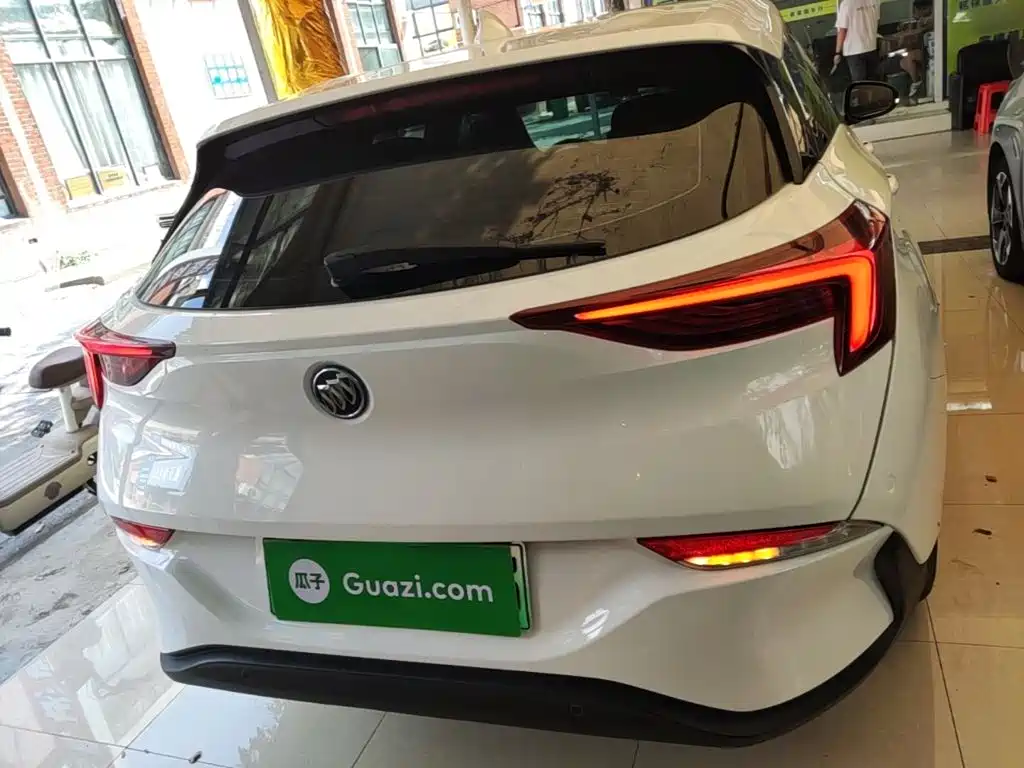 Buick Velite 6 — миниатюра 6