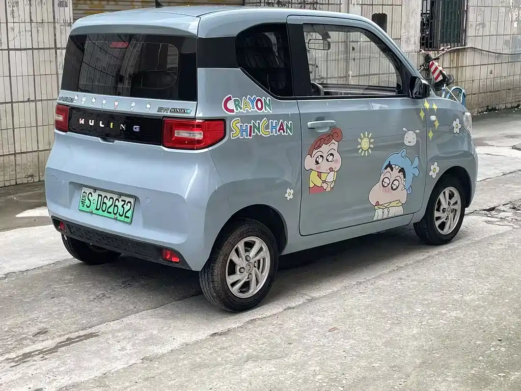 Wuling MINIEV — миниатюра 6