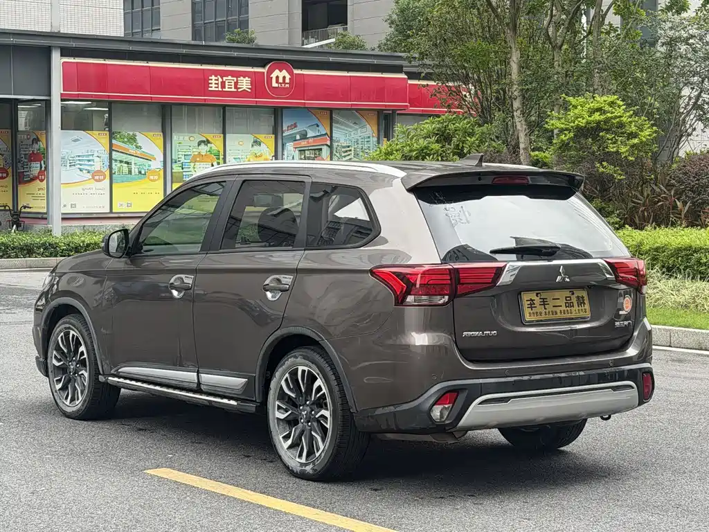 Mitsubishi Outlander 2019 2.0L Enjoy 7 мест VI