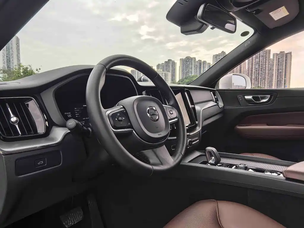 Volvo XC60 — миниатюра 18
