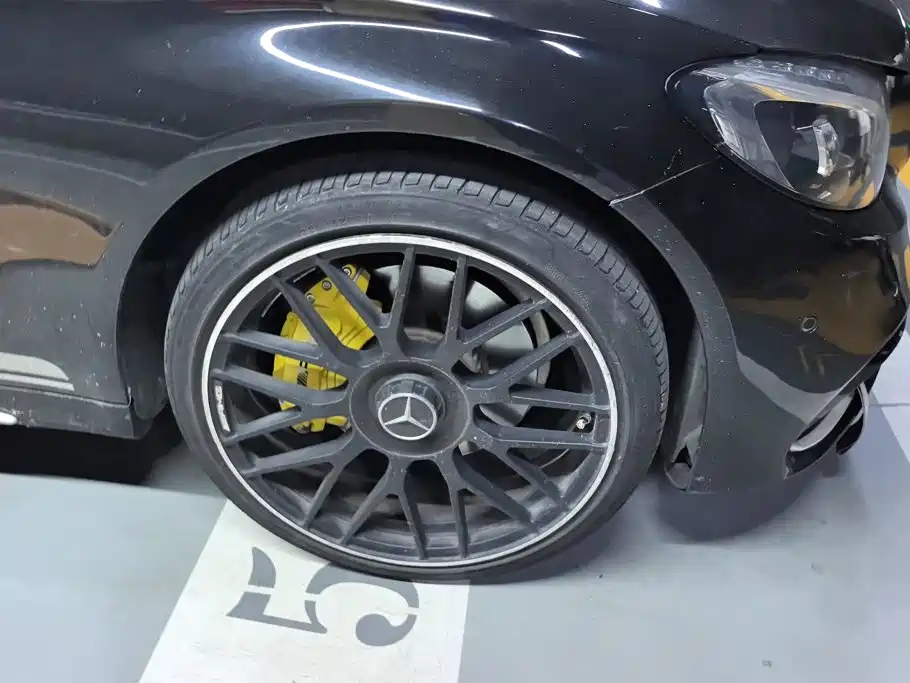 Mercedes-Benz C-Class — миниатюра 6