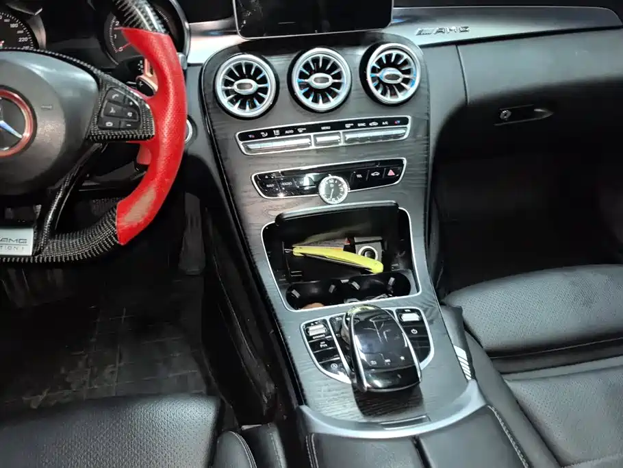 Mercedes-Benz C-Class — миниатюра 16