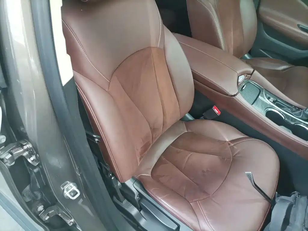 Buick Envision Plus — миниатюра 25