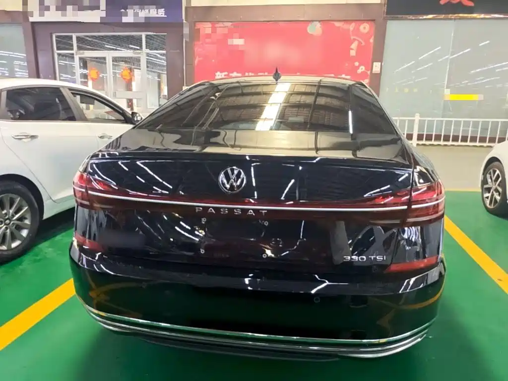 Volkswagen Passat 2023 330TSI Luxury