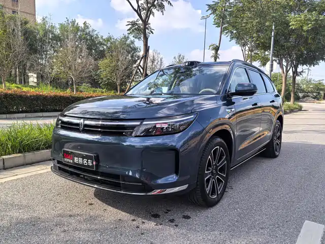 HONGMENG ZHIXING ASK THE WORLD M7 2024