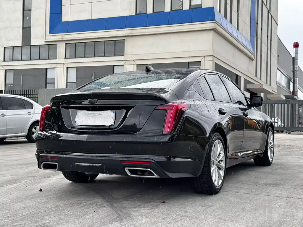 Cadillac CT5 — миниатюра 7