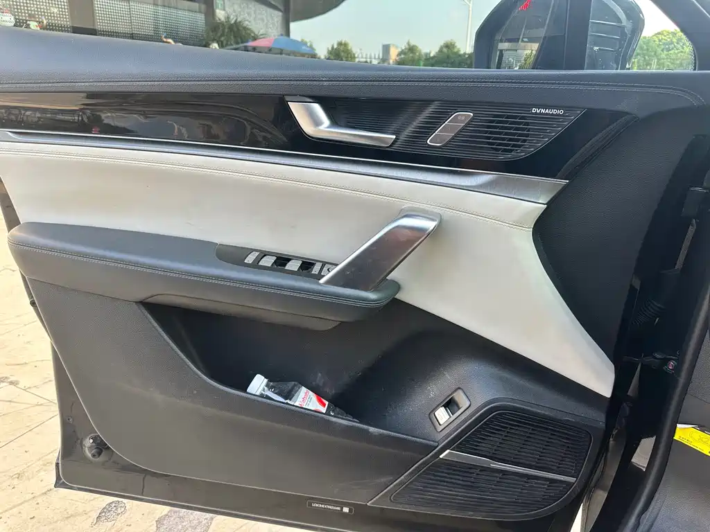 BYD Tang New Energy — миниатюра 9