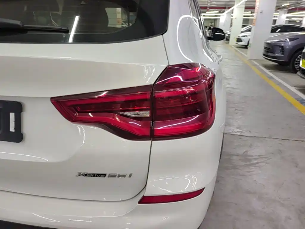 BMW X3 — миниатюра 8