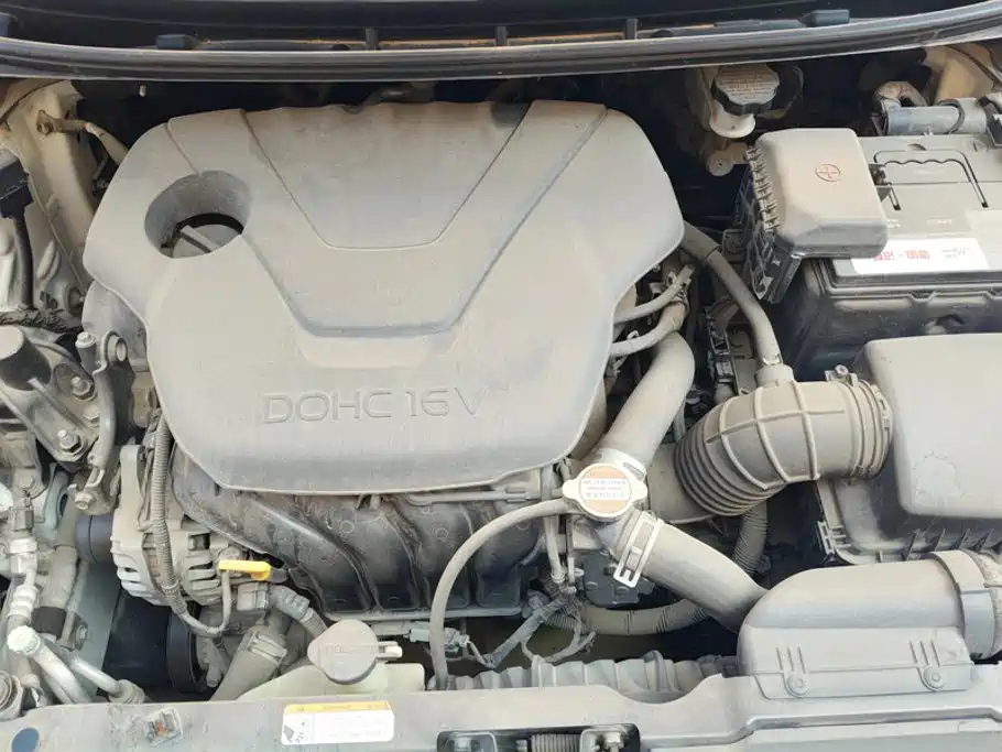 Hyundai Elantra Langdong — миниатюра 10