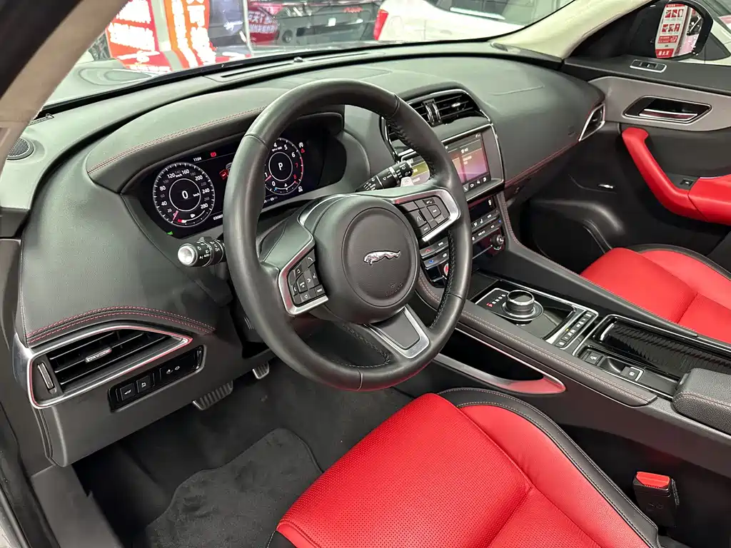 Jaguar F-PACE — миниатюра 20