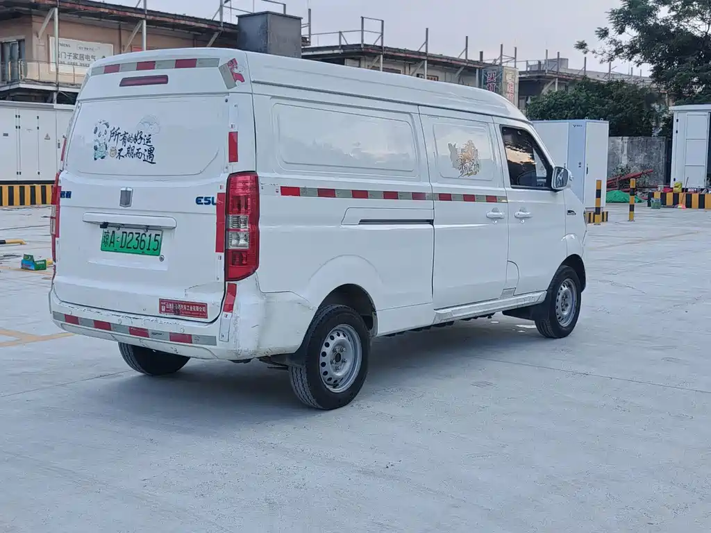 Yuan Cheng Yuan Cheng E5 — миниатюра 5
