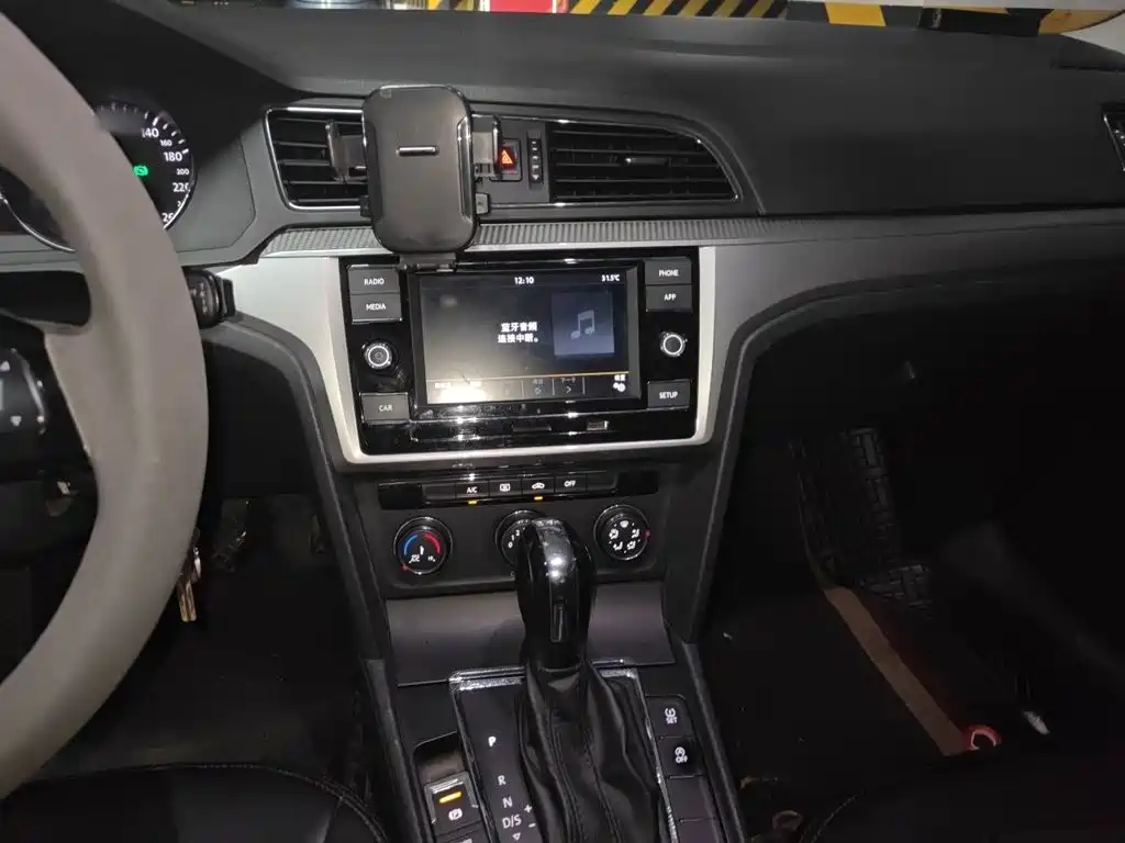 Volkswagen Lamando — миниатюра 6