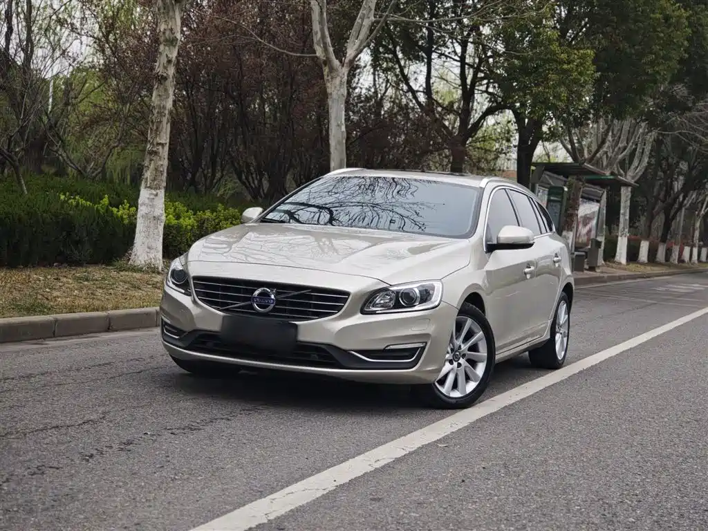 Volvo V60 2016