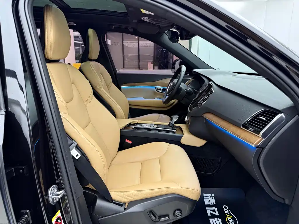 Volvo XC90 — миниатюра 13