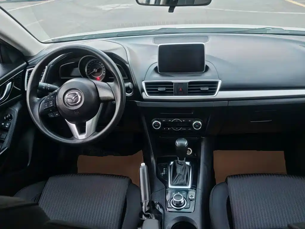 Mazda 3 Axela — миниатюра 10