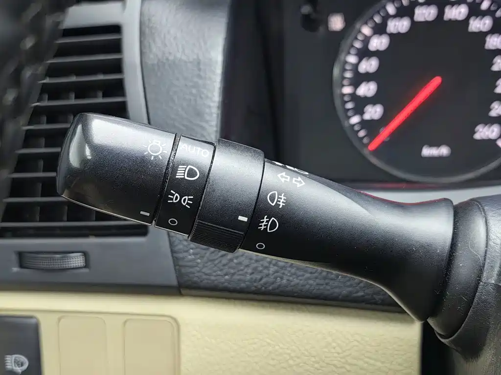 Toyota Reiz — миниатюра 21