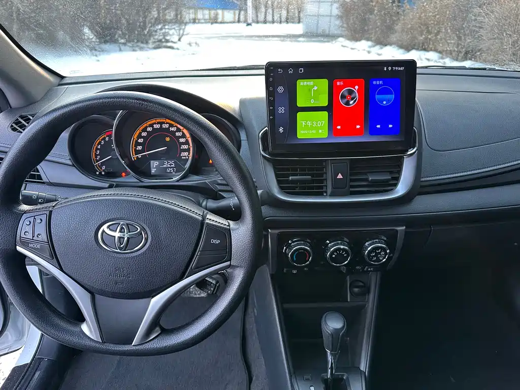 TOYOTA YARIS L ZHIXUAN