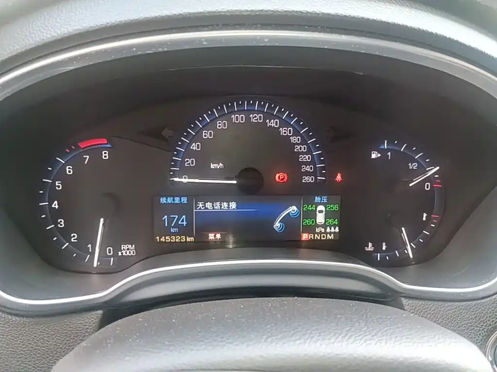 Cadillac SRX — миниатюра 12