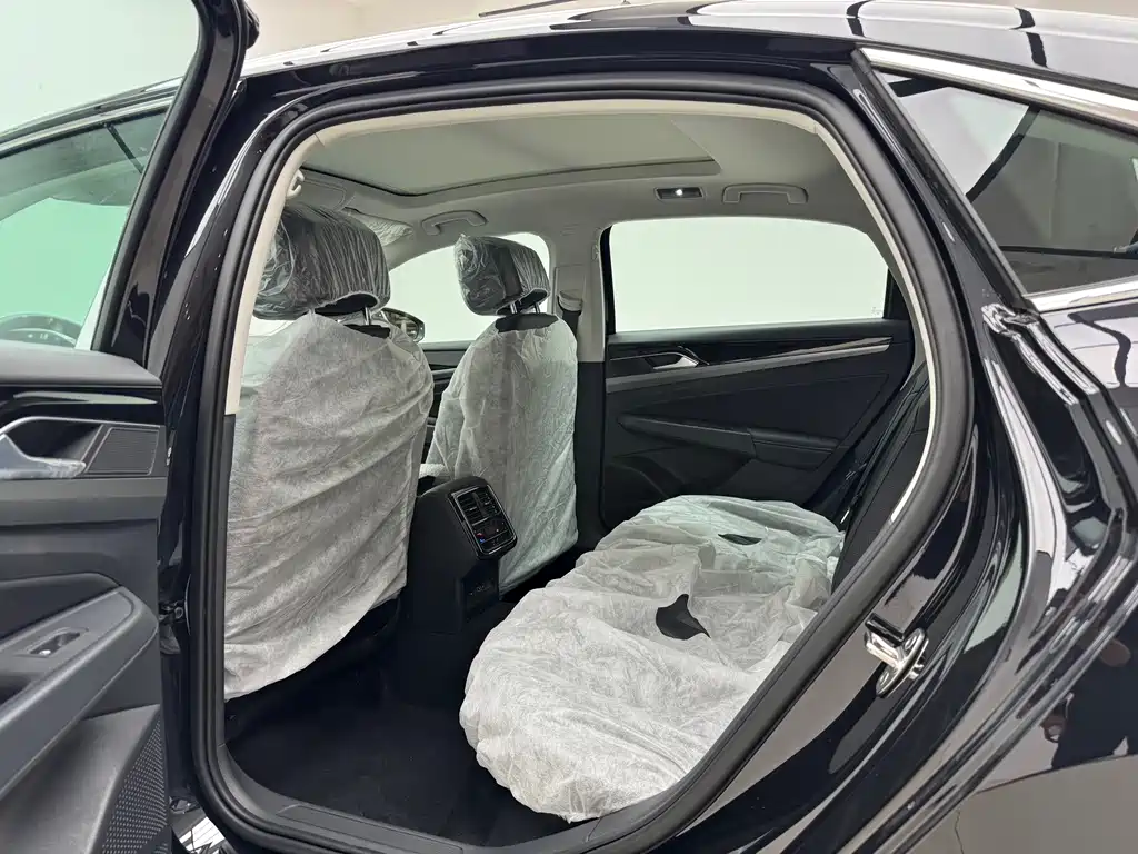 Volkswagen Passat — миниатюра 12