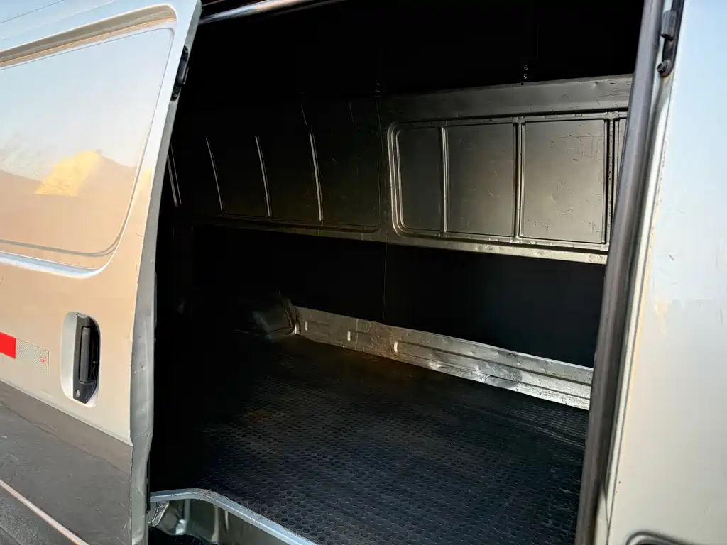 GOLDEN DRAGON SEA LION