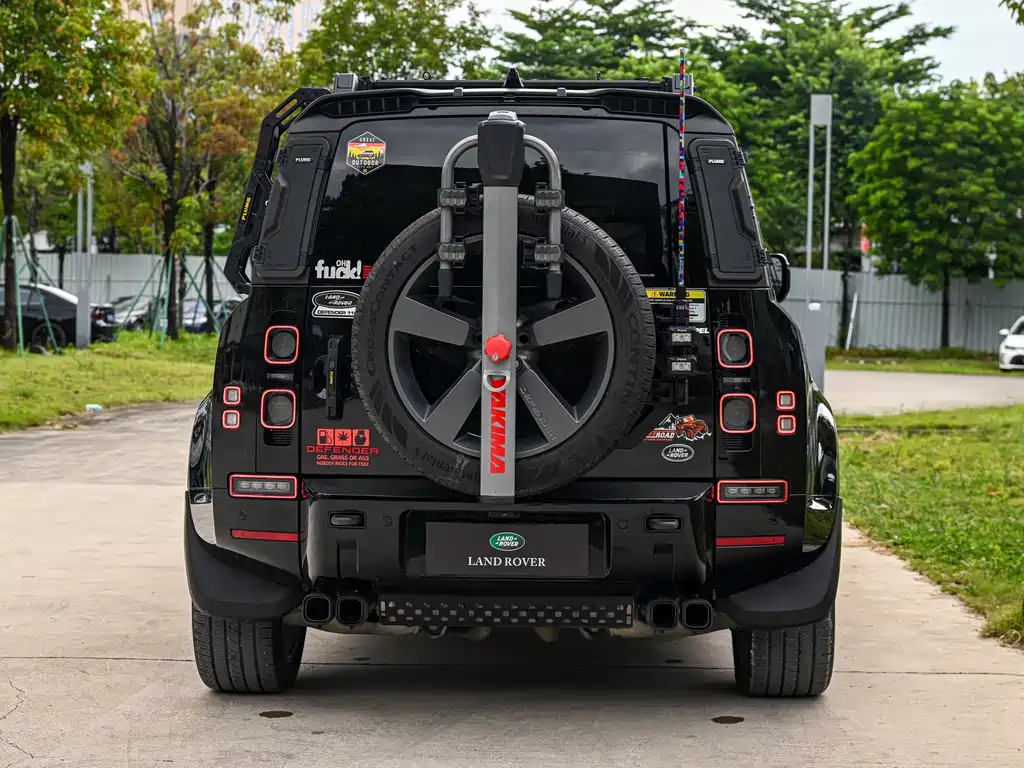 Land Rover Defender — миниатюра 5