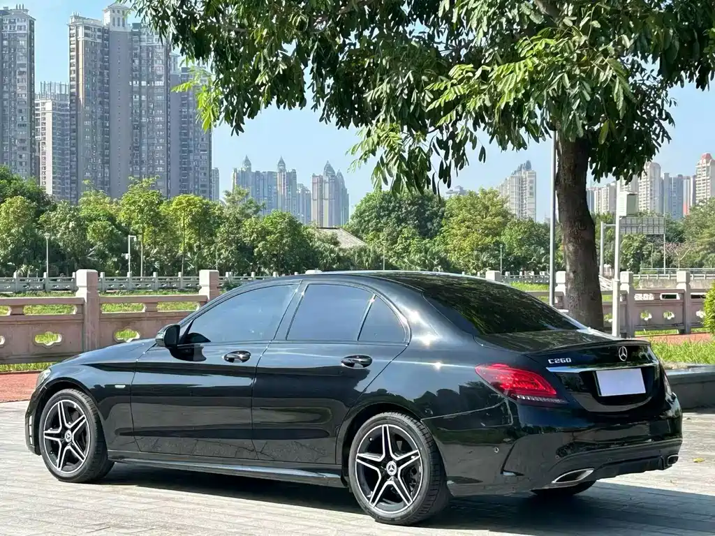Mercedes-Benz C-Class — миниатюра 9
