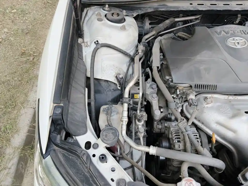 Toyota Camry — миниатюра 19