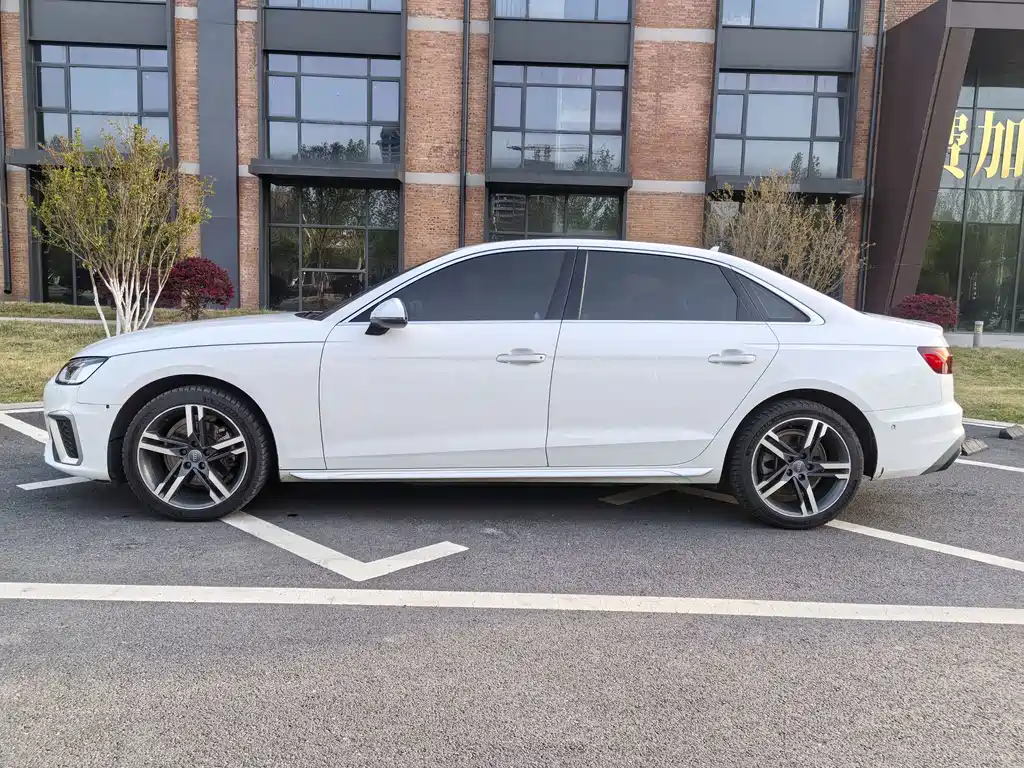 Audi A4L — миниатюра 7